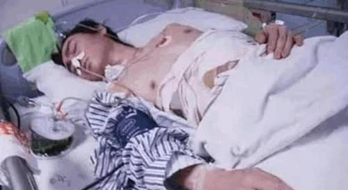 最新足坛暴力事件集锦,足坛十大暴力事件第一名