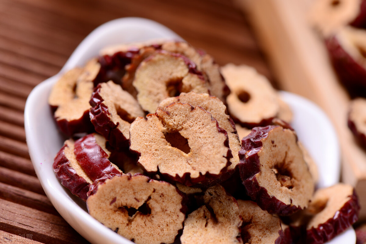 红枣补脾安神养血的方法,能养血安神的药物是大枣