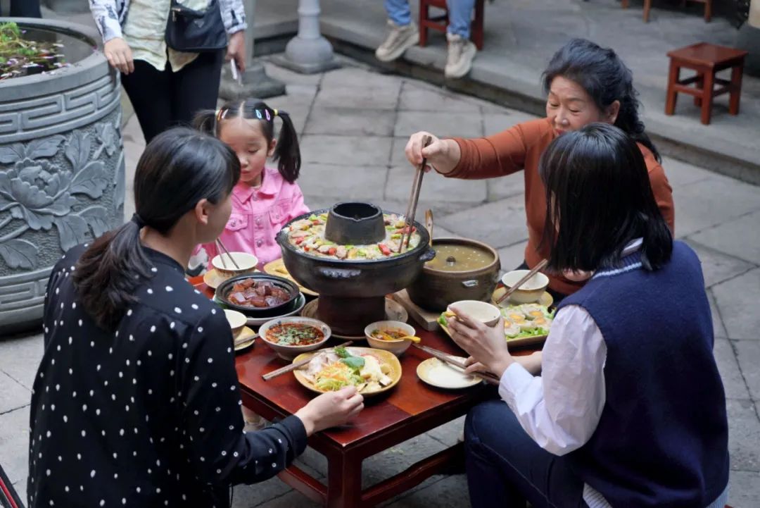 硬核!央视《味道》拍摄在腾冲完美收官!