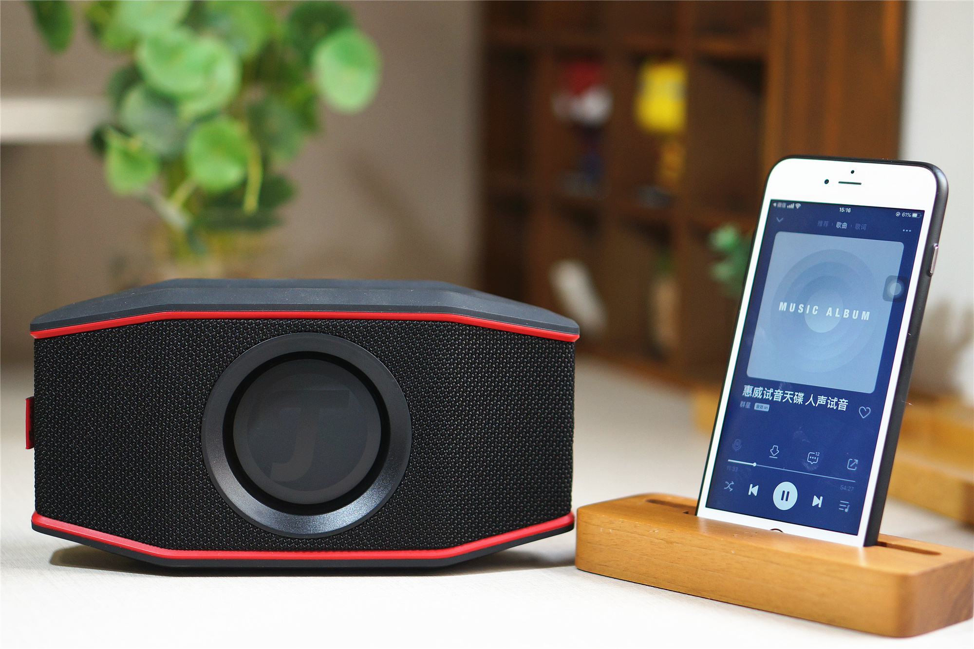 德斐尔小魔盒对比bosemini,teufel德斐尔小魔盒蓝牙音响