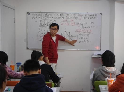 学霸家长怎么辅导,学霸家长培训课程哪个好