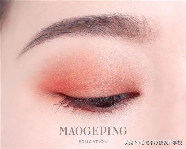 眼妆小技巧让你画出适合你的眼妆,眼妆教程手把手教你画眼妆