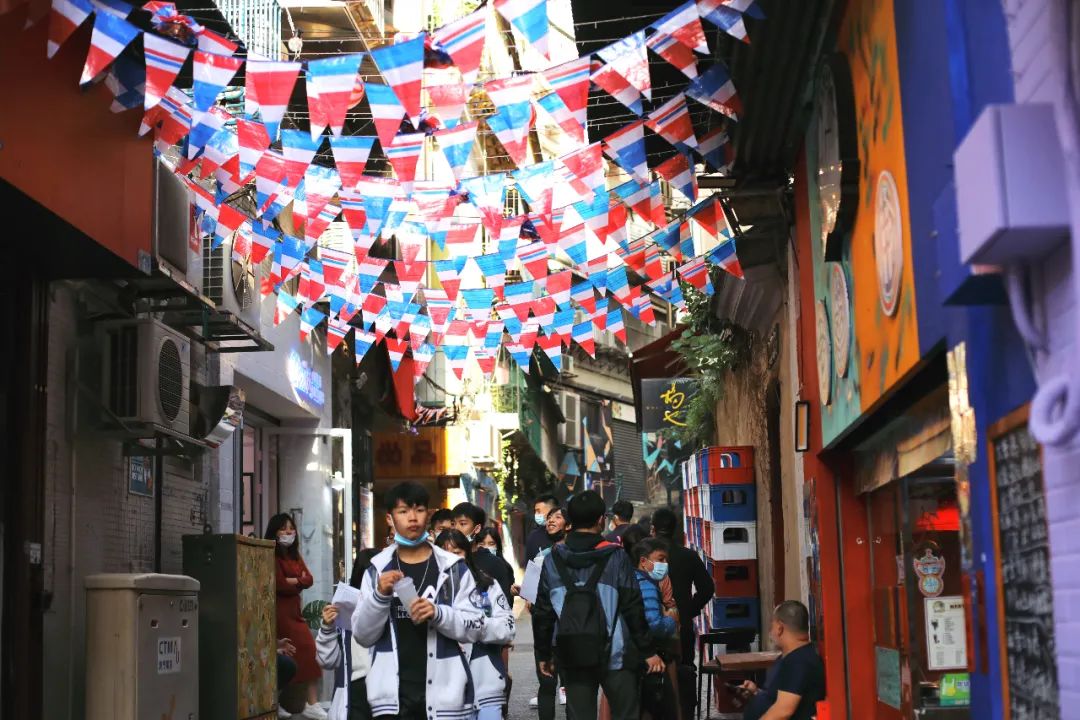 烂鬼楼巡礼?红白蓝街?12月澳门旅行,不可错过这个周末集市