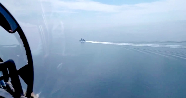 斗而不破的“小冷战”：“保卫者”号PK苏24M