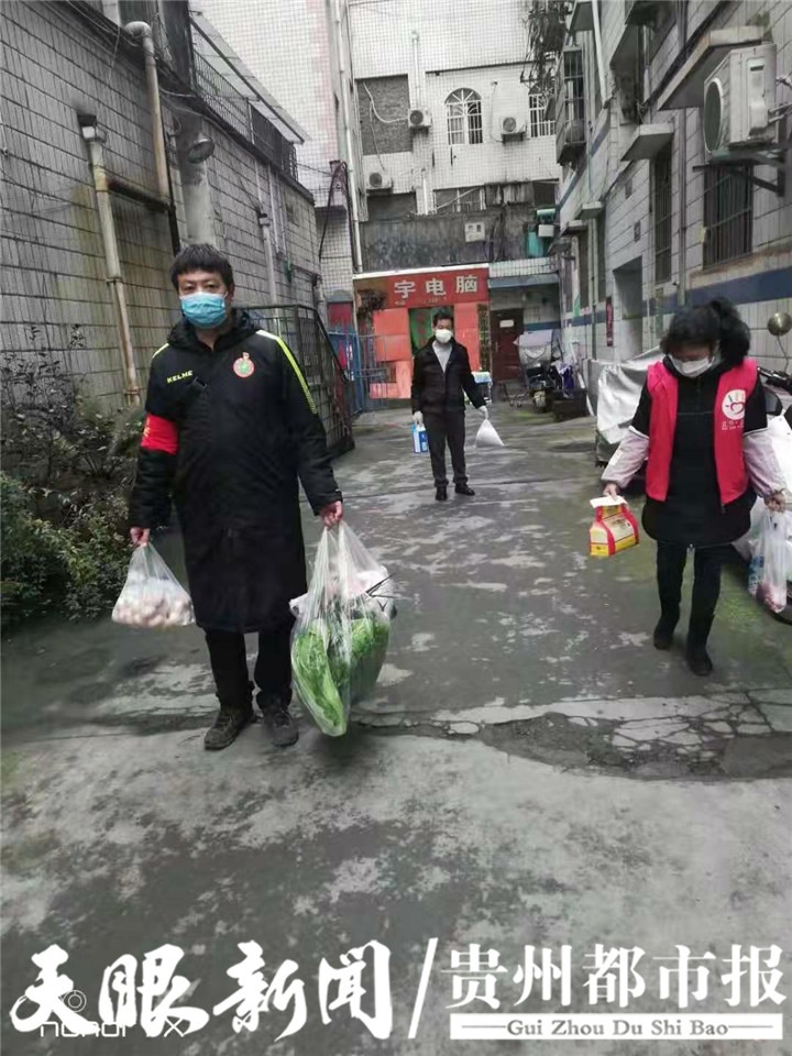 你帮我帮大家帮,帮出邻里真感情!遵义汇川社区“帮帮团”,为民服务受好评