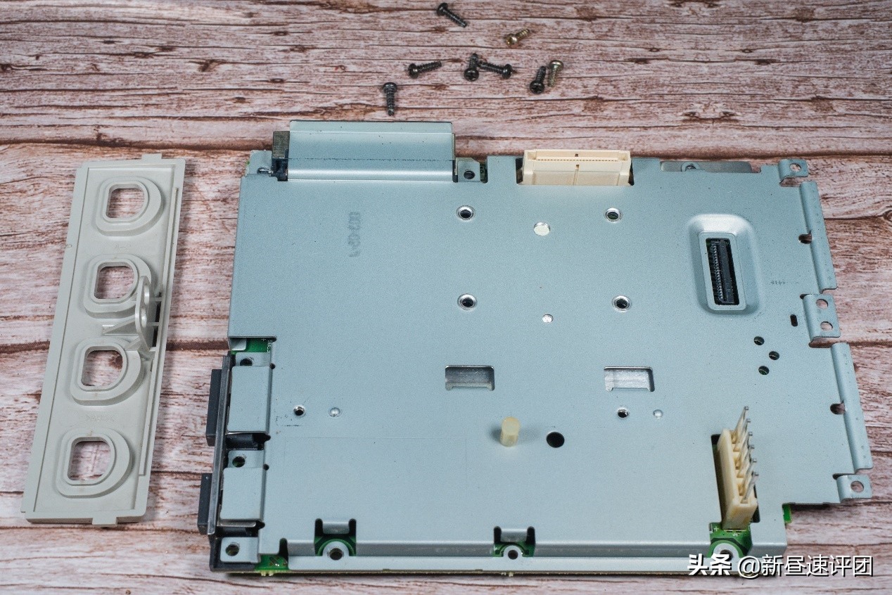 翻新修复DreamCast游戏机：好端端的产品，差点让公司倒闭