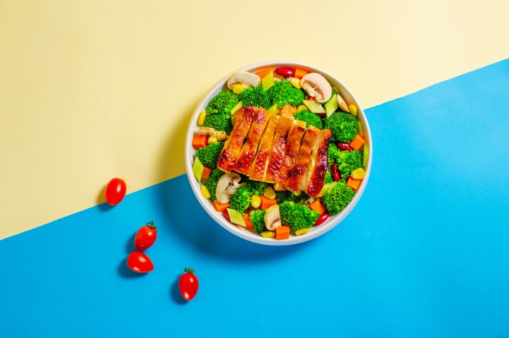 投资轻食大概需要多少钱？轻食店加盟费大概多少钱？