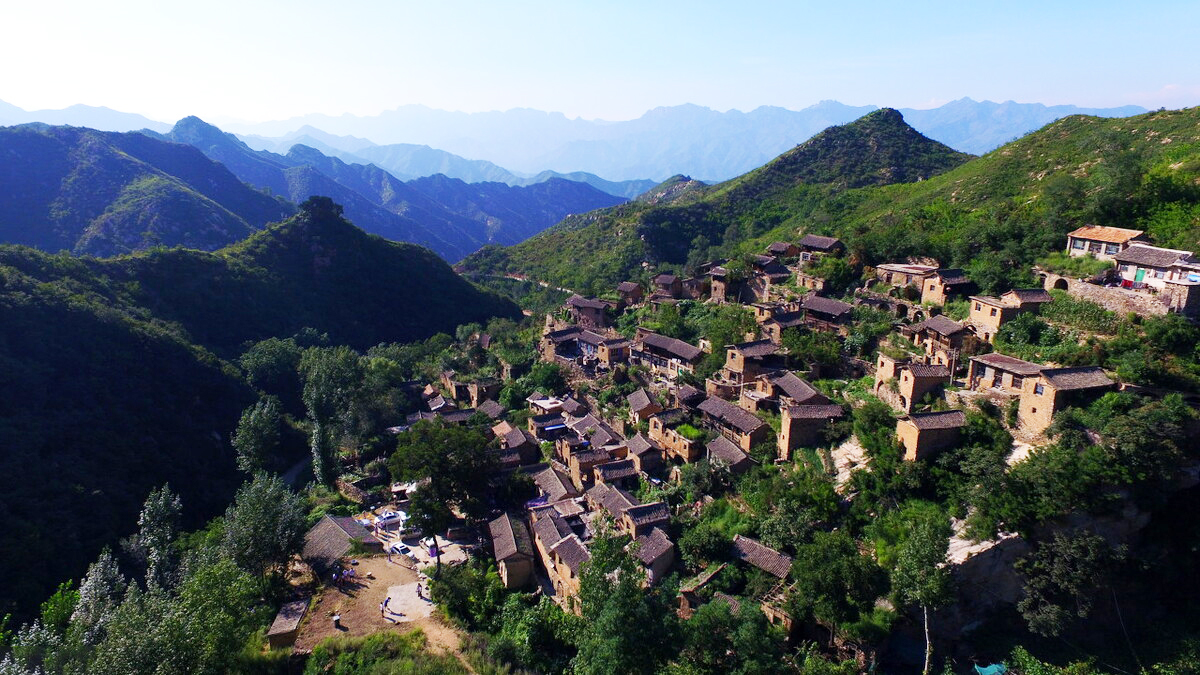 太行山的千年古村视频,太行山中的千年古村