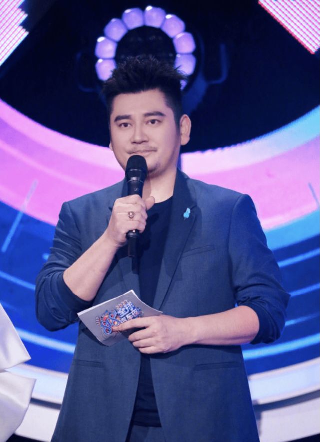 钱枫被实名举报强奸，曾向受害女孩下跪求饶，湖南台已暂停其工作