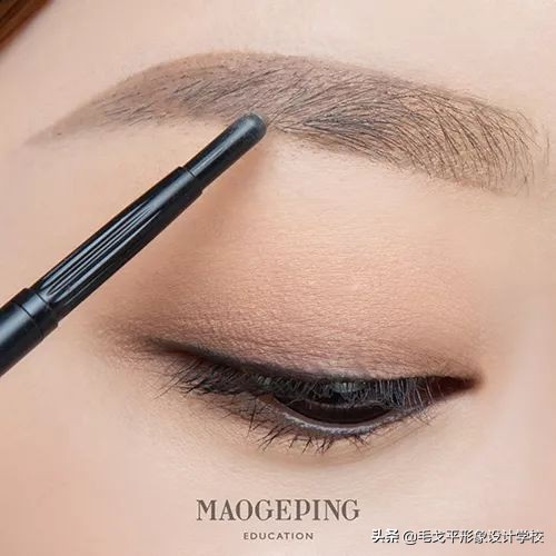 新手眉毛又厚又多怎么画眉毛,眉毛宽又稀疏怎么样画眉好看
