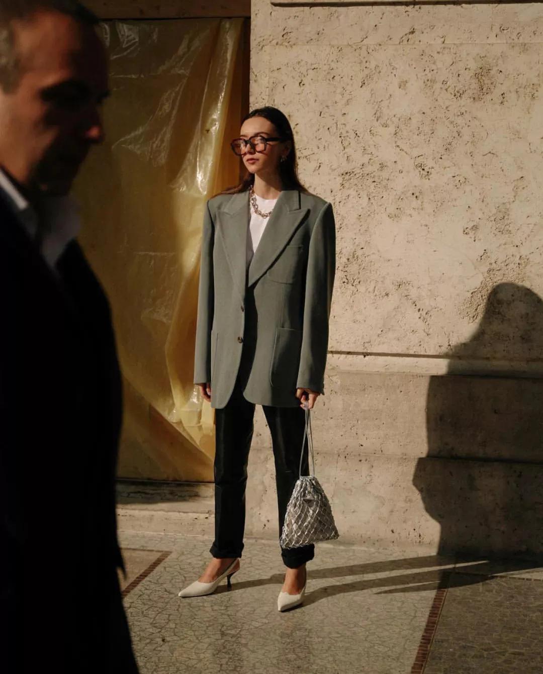 精致女人尖头气质鞋,高雅有女人味的猫跟鞋