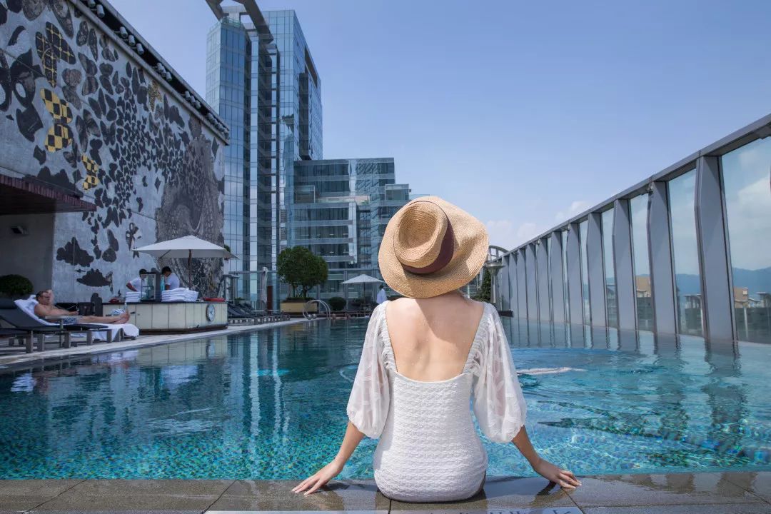 住进香港“最骚气”的酒店：香港W酒店