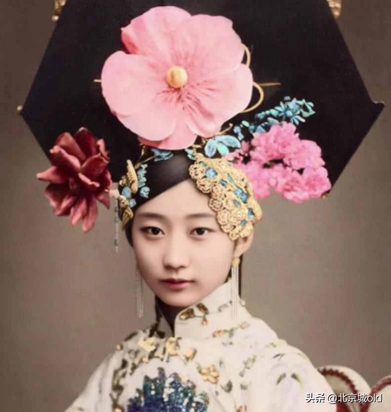 老北京胡同讲解视频,老北京胡同之东四三条