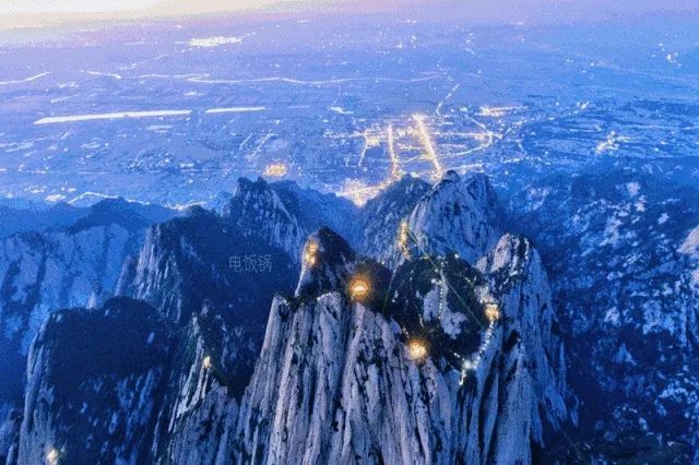 华山雪后景色美爆了,华山雪景真是太美了超级震撼