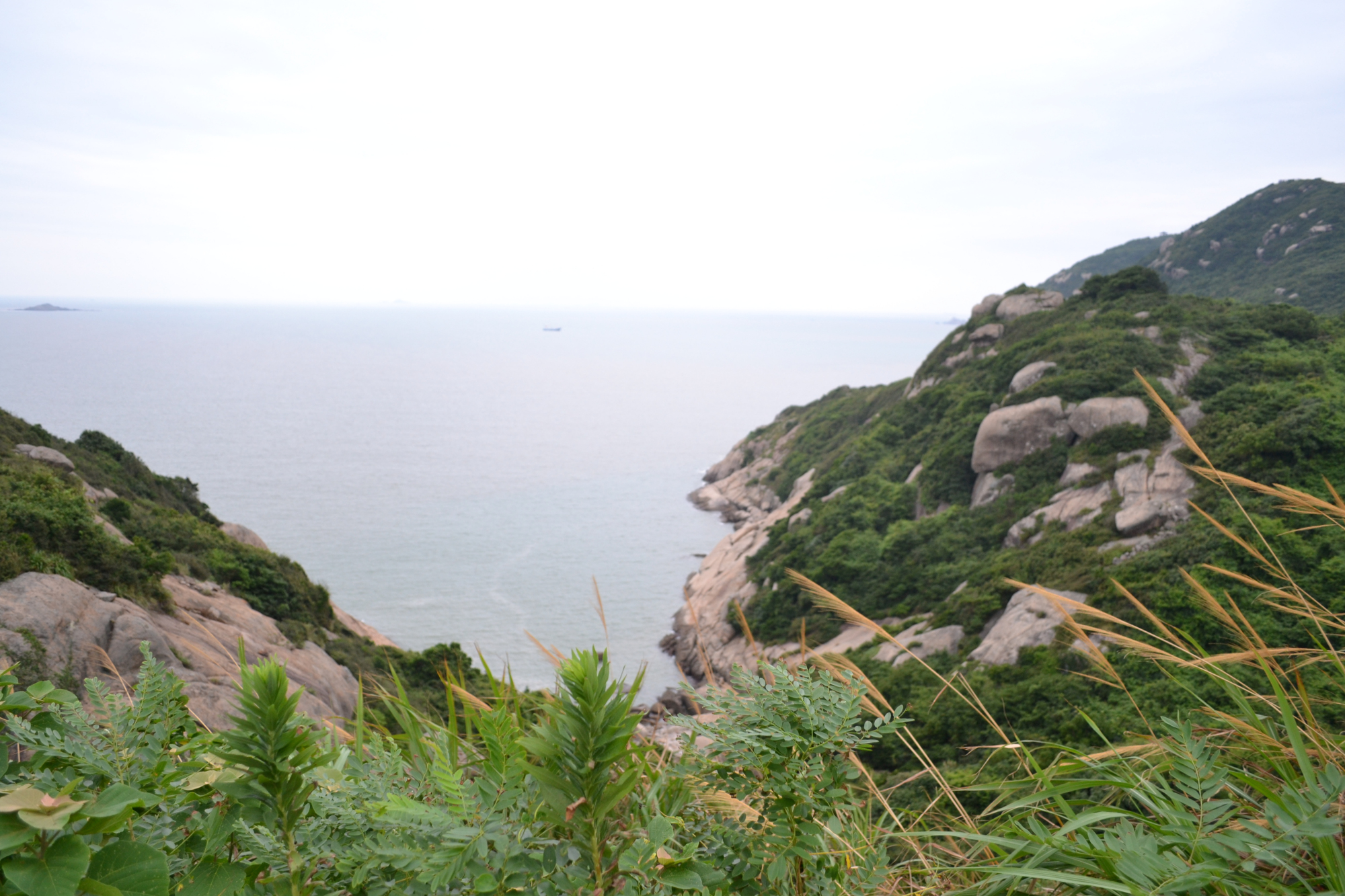 舟山群岛第5大岛沙雕故乡朱家尖，10里金沙美如画，大青山来自驾