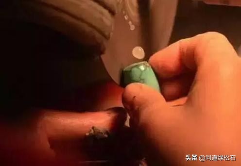 绿松石优化怎么看出来,优化绿松石和原矿绿松石的区别