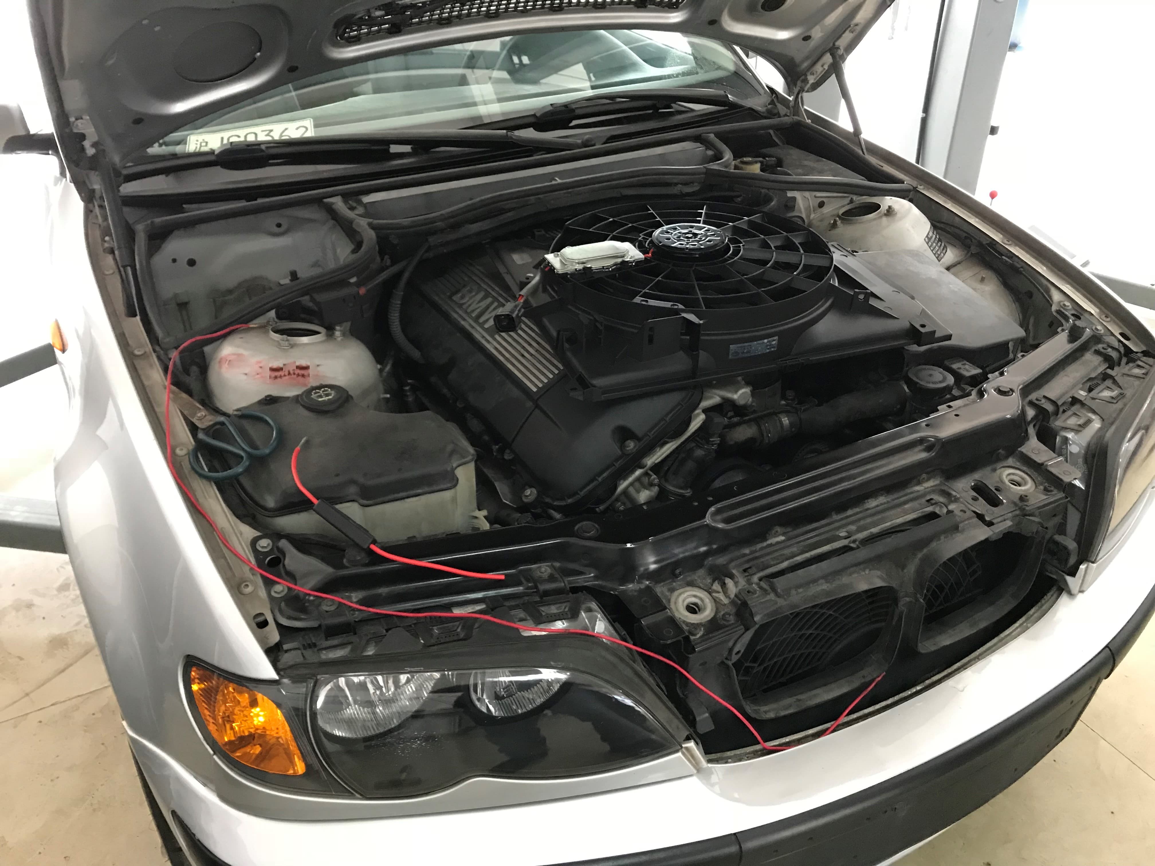 宝马e46325ci测评,宝马e46325i是国几