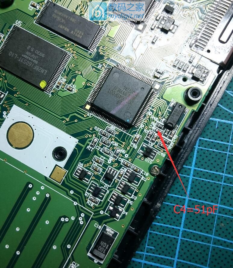 技术大牛太强了！德州仪器TI-89图形计算器拆机维修和CPU超频