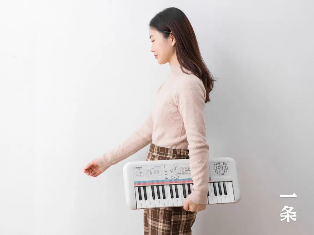雅马哈出了台400元的电子琴！小孩、大人弹得停不下来