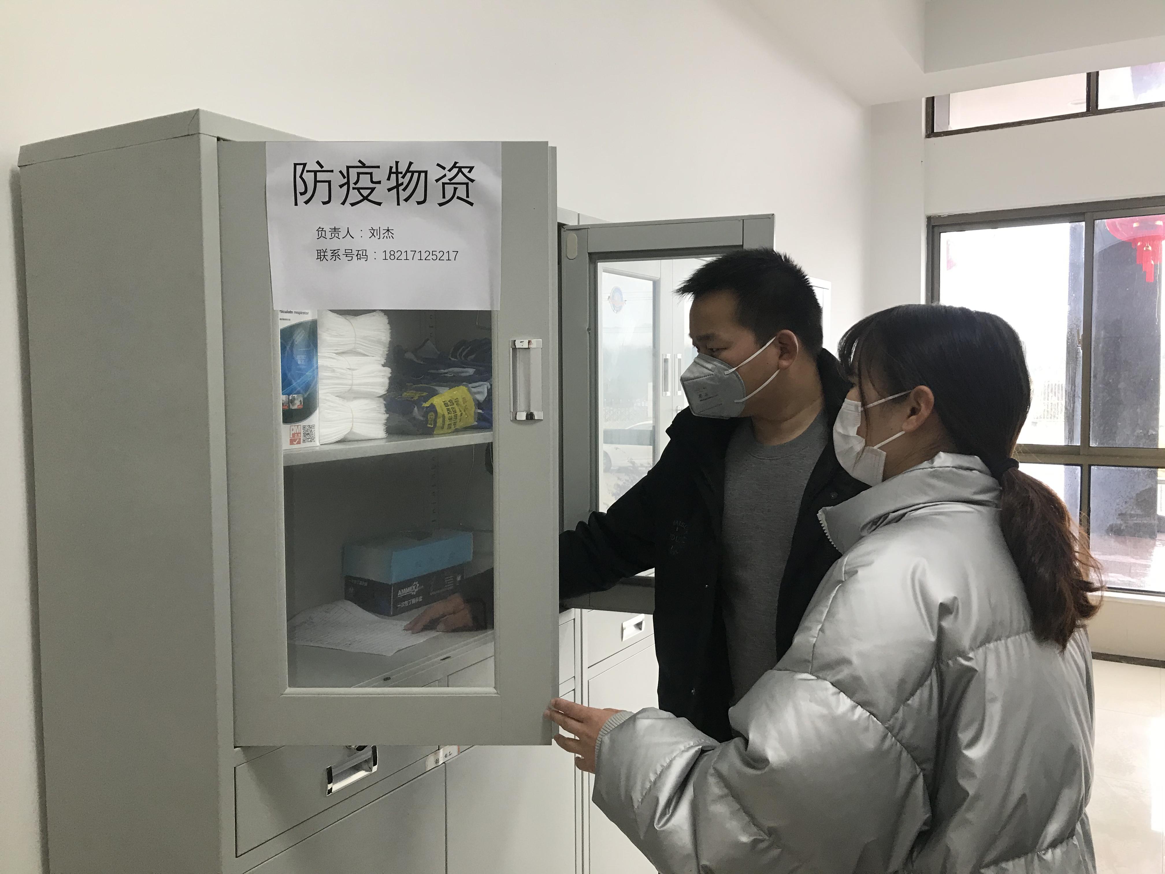 奋战在抗疫一线的基层干部,奋战在疫情一线的党员干部