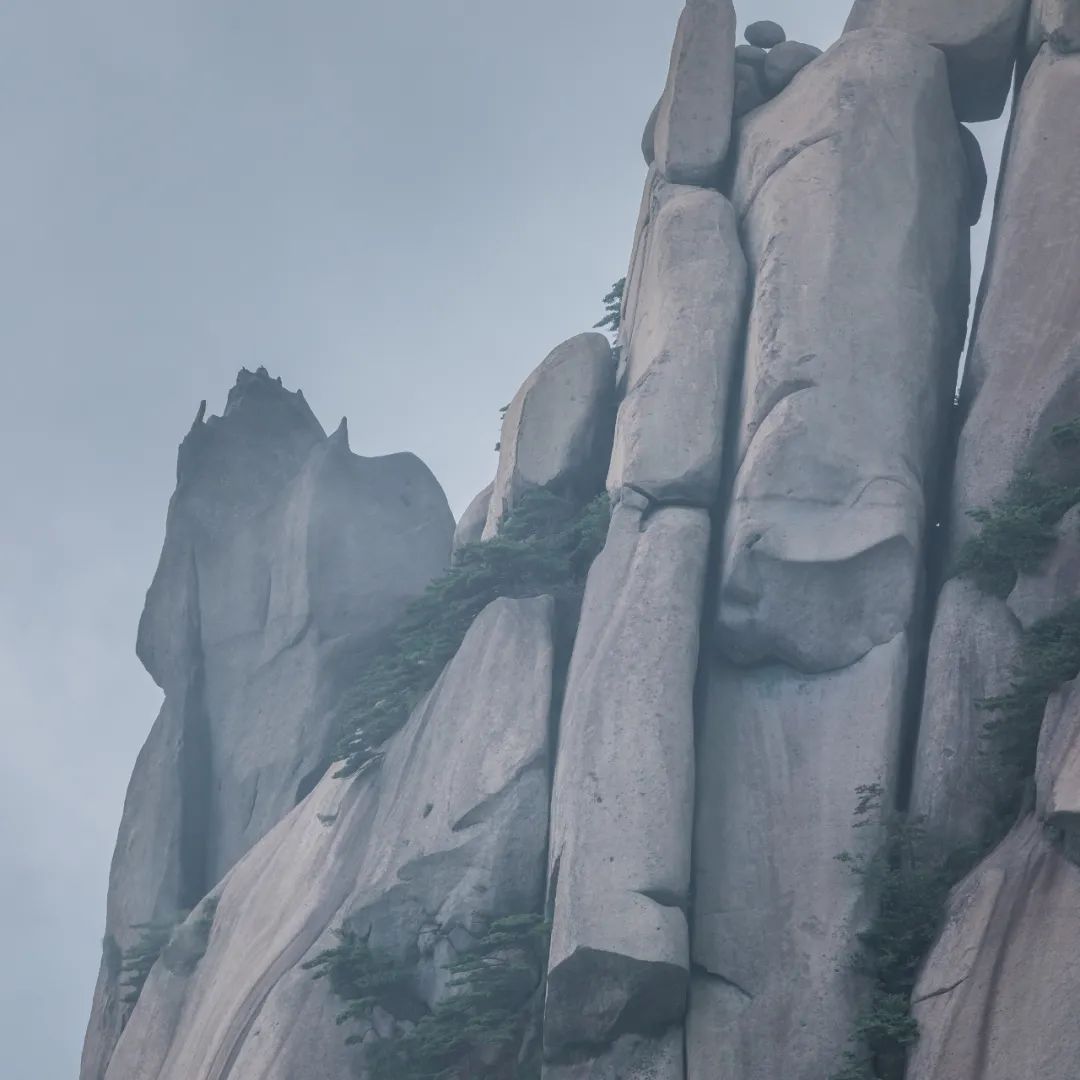 五岳中的南岳位于哪个省,九华山和天柱山哪座更值得游一游