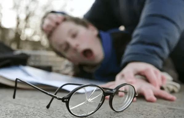 起外号、嘲笑都算“开玩笑”？不！在加拿大，这是犯罪！