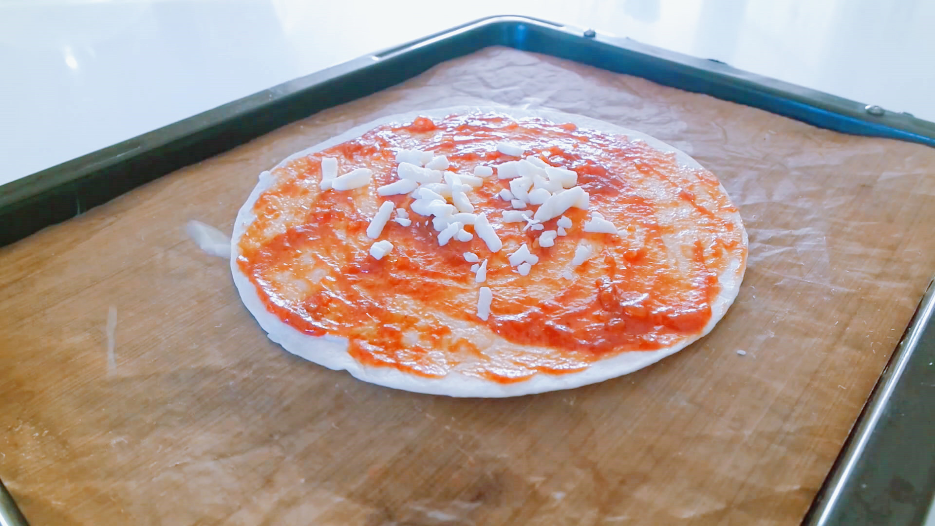 一个10寸披萨面饼的配方,一张八寸披萨饼的做法