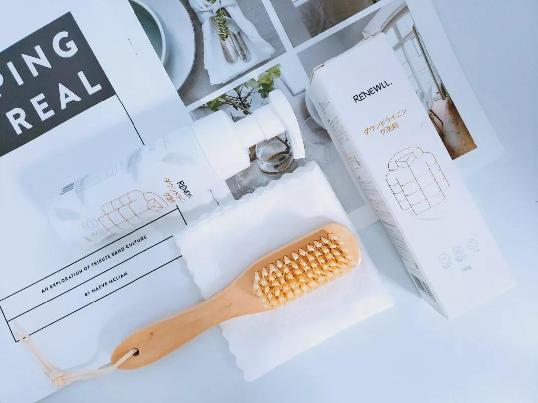 羽绒服脏了教你一招立刻变新,羽绒服刚买来皱皱巴巴快速处理