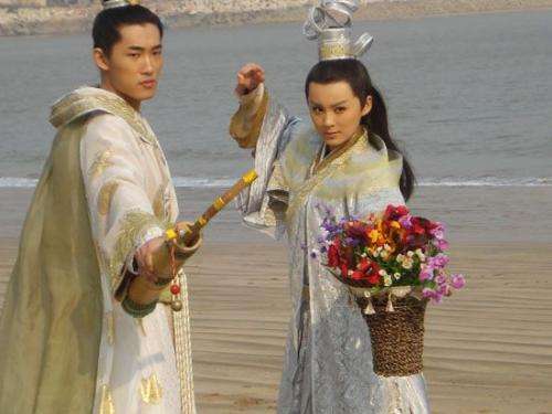 八仙过海蓝采和成仙,八仙中的蓝采和有什么法器