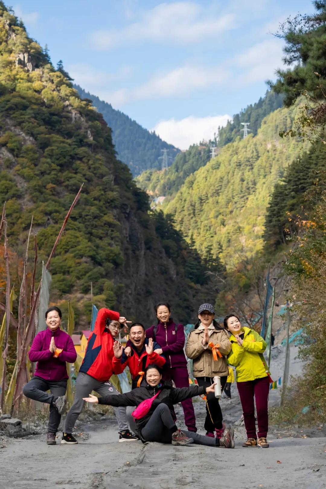 绫充簹缃楅湼鐜嬪北鏃呮父瑙嗛,绫充簹缃楅湼鐜嬪北鍏ㄦ櫙
