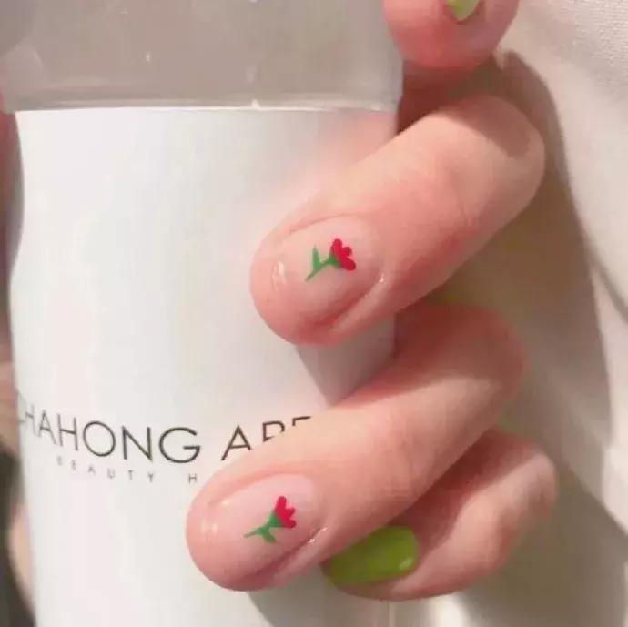 朋友圈封面背景图怎么设置,微信朋友圈封面背景图伤感