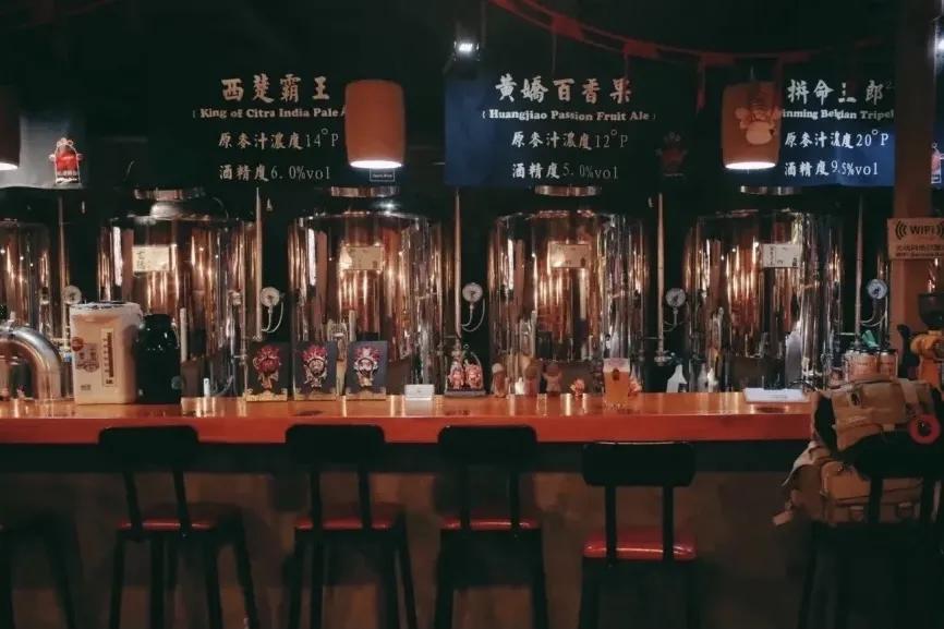 青岛即可以看海还能吃海鲜的地方,去青岛吃好海鲜看大海心情自然好