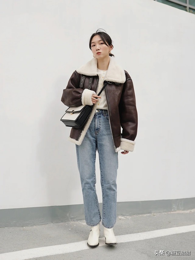 羊羔毛外套会显得很廉价吗,羊羔毛羽绒服是不是显得廉价