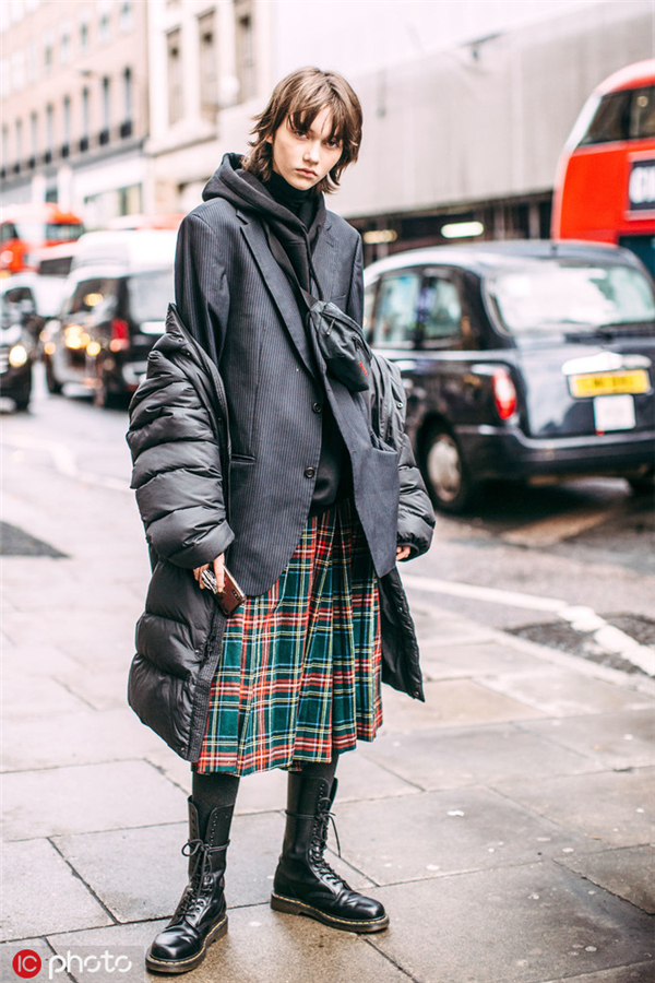 卫衣的三种好看系法,卫衣十种穿搭