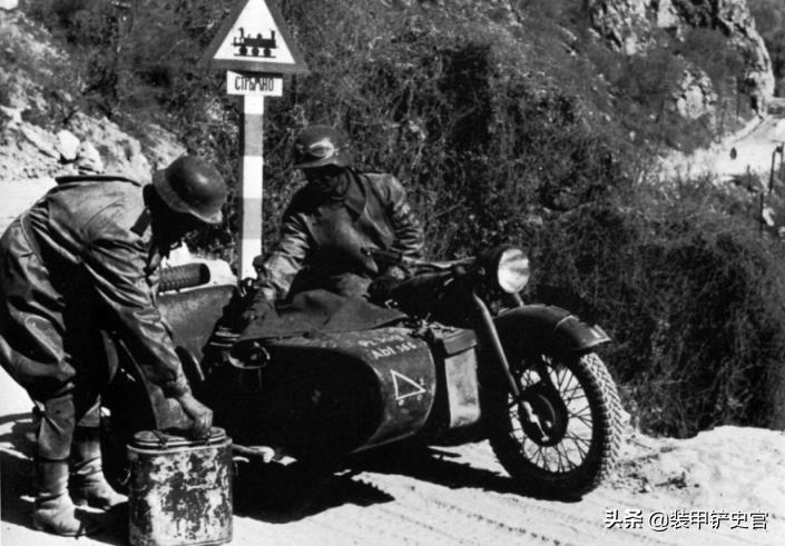 看看二战时德国的战地美团外卖，送餐员装备各型豪华摩托