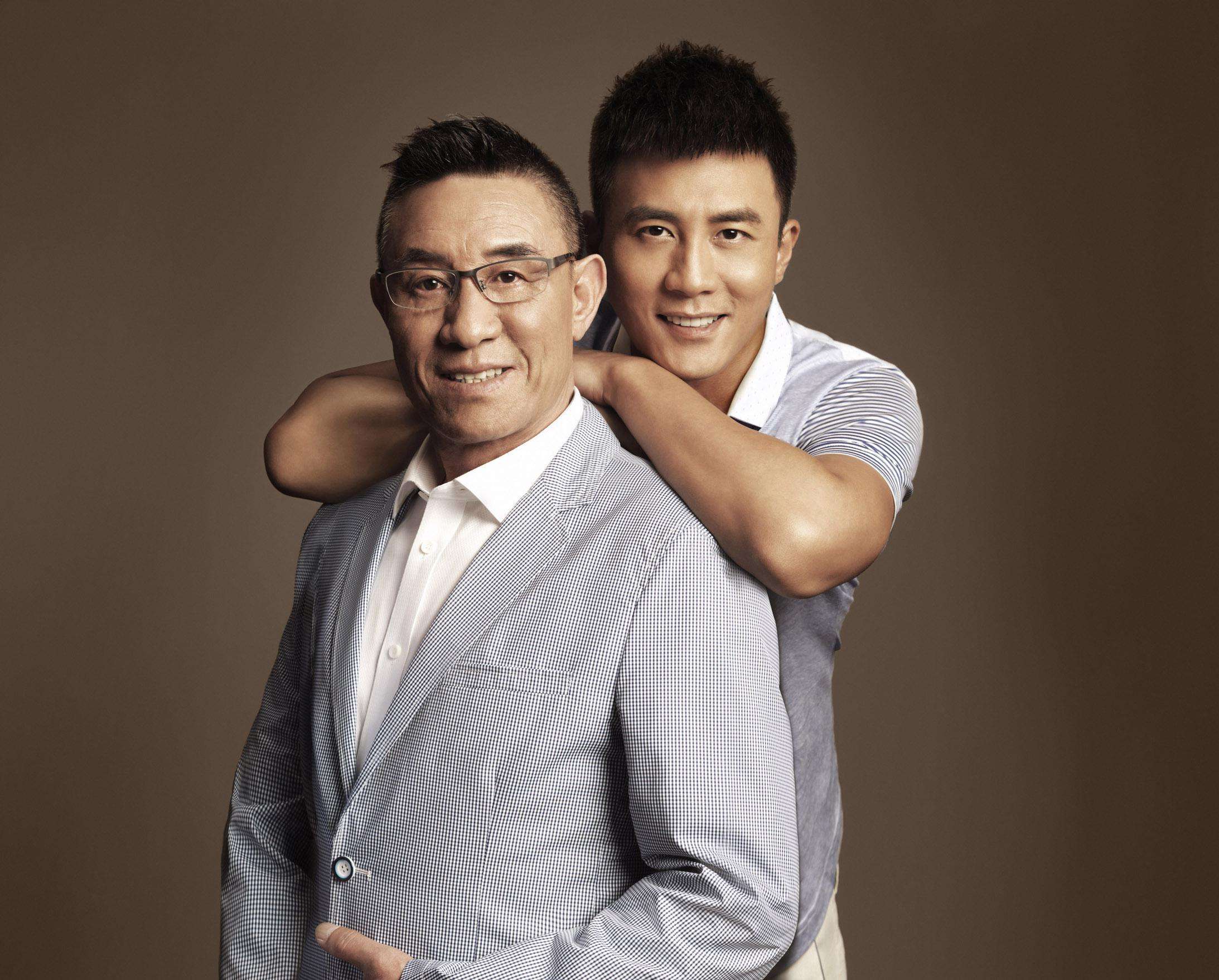 八佰里面杜淳角色,八佰杜淳片段