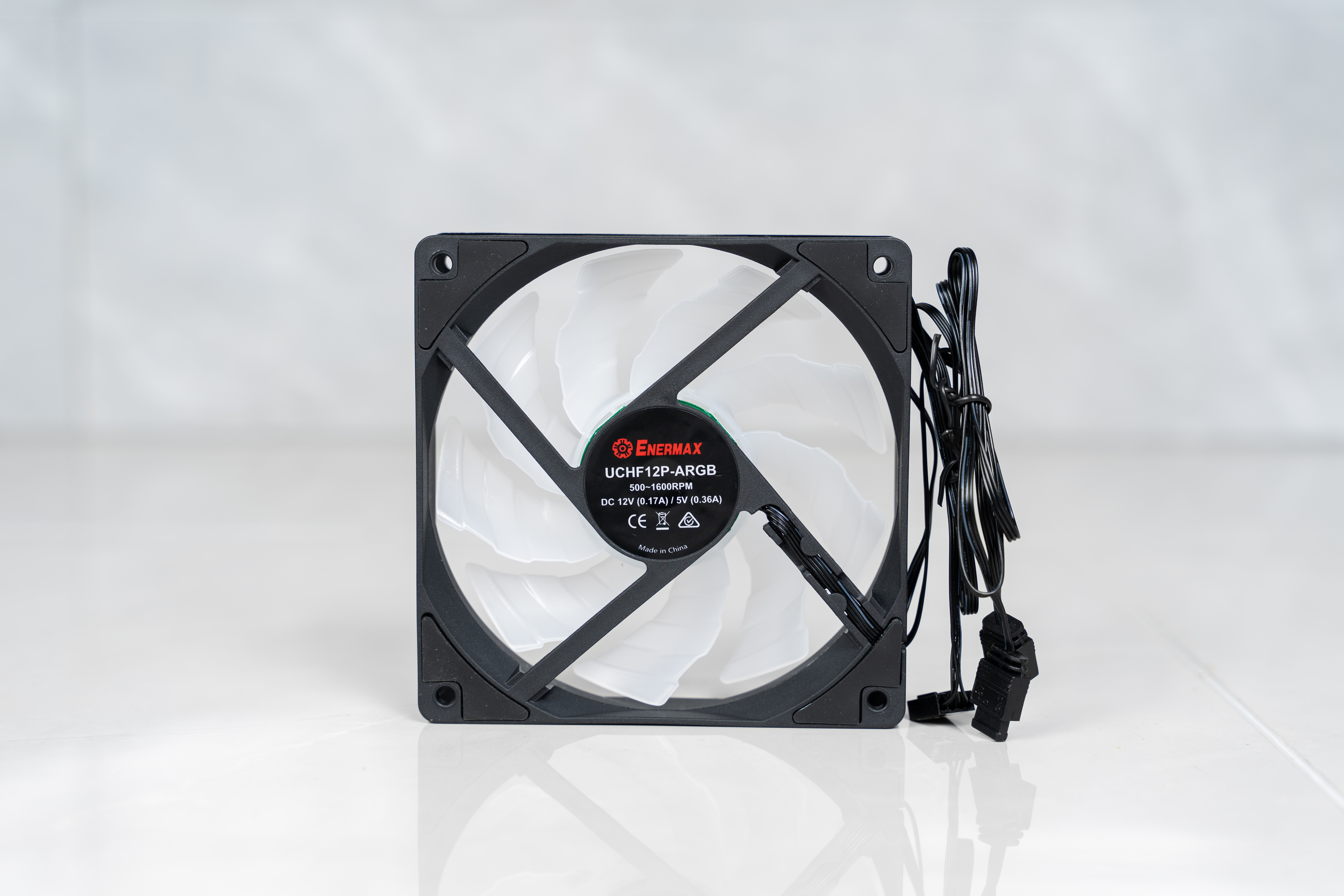 无显卡主机可以装显卡吗,无显卡主机自己怎么装显卡