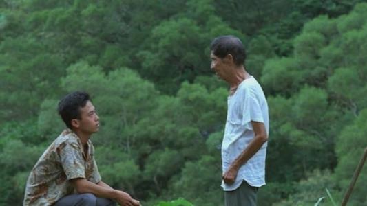 以两人的恋情为主轴，在爱情观之下追寻自然与生命的运行