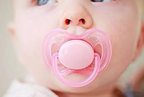 比虞书欣更作的练习生出现了，32岁的她为啥只冲着宝宝霜下手呢？