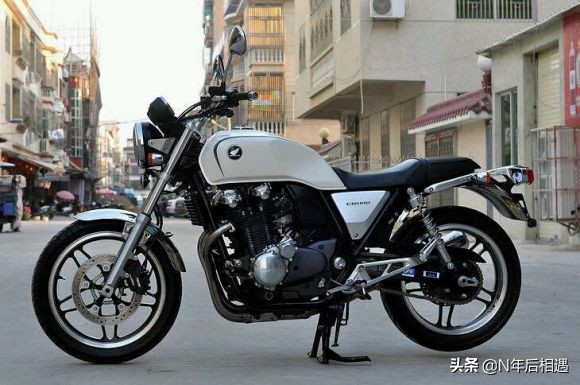 广东石头镇的大排摩托车怎么来的,大排仿古摩托车