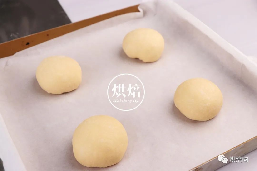 卡仕达酱奶酪餐包,卡仕达酱小餐包教程