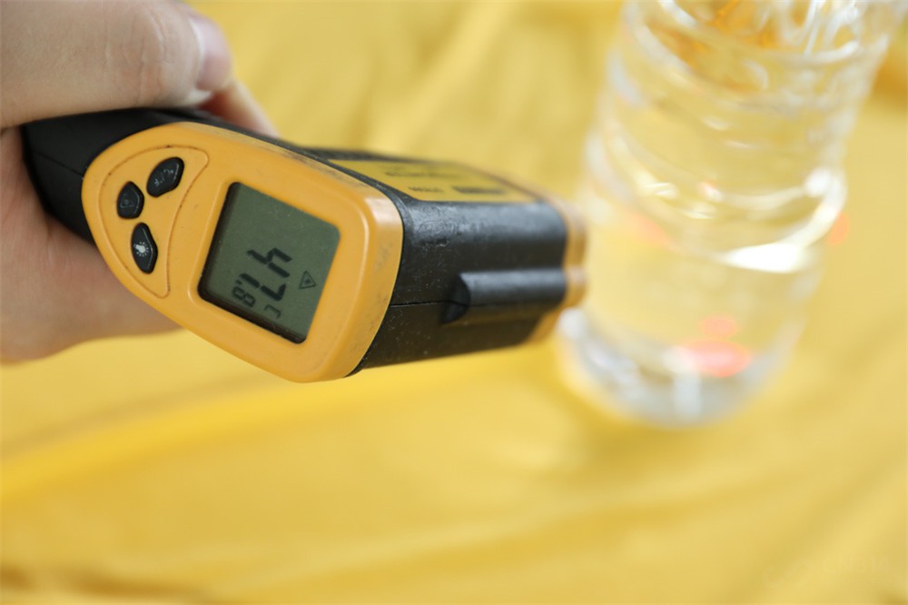 “后浪”的秋衣——自发热内衣好穿吗?亲试穿+四轮测评为你揭晓