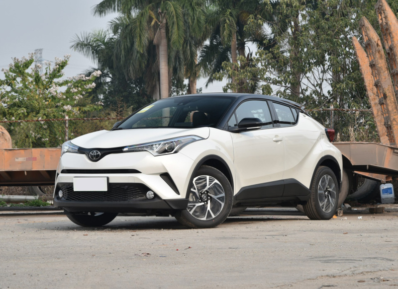 丰田c-hr和逍客哪个好,标配10气囊