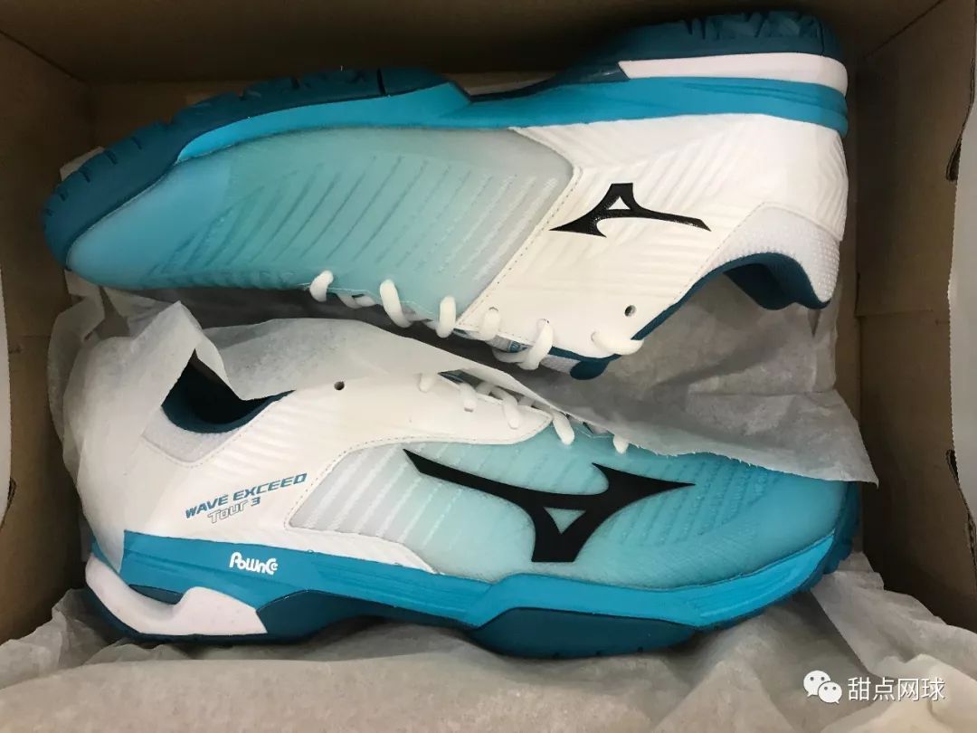 甜点君,美津浓足球鞋wave系列评测