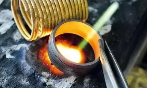 黄金首饰生锈是不是假的,买了很多年的黄金首饰是假的