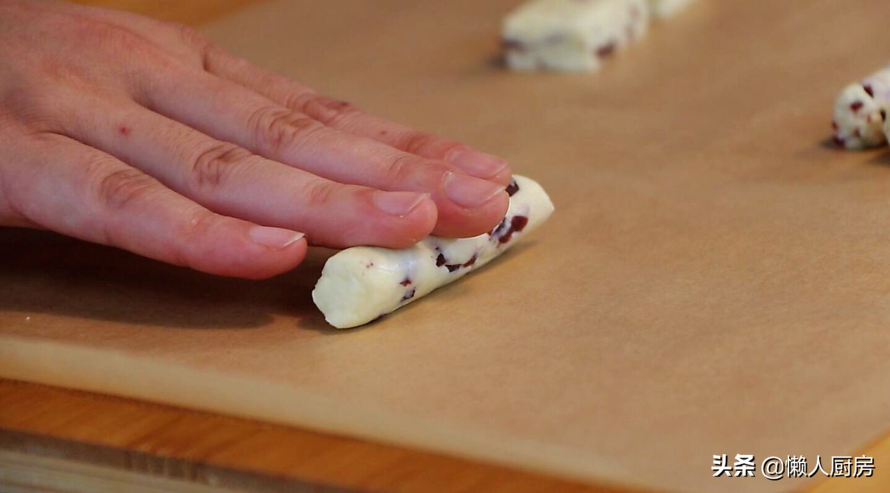 用奶粉做酸奶200克奶粉水要放多少,自制酸奶能用奶粉做吗比例是多少