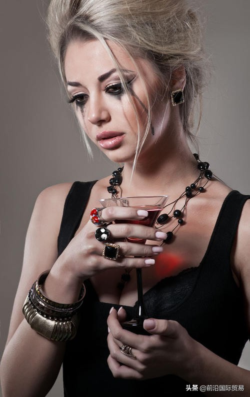 干红葡萄酒醒酒和不醒酒有区别吗,葡萄酒醒酒多久比较好