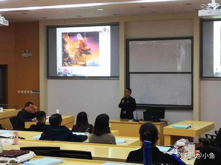 mba和emba含金量,emba和mba的区别英文