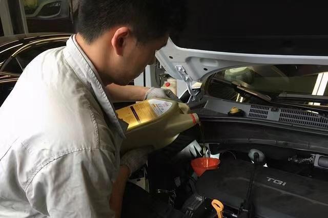 5千公里换了机油到多久再换,换机油到底是五千公里还是半年