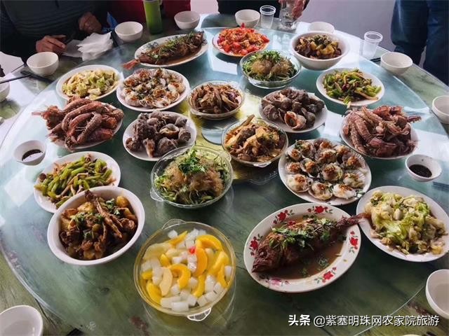 辽宁东戴河lijie海景公寓出门就是海,这里海滩大,水质清澈